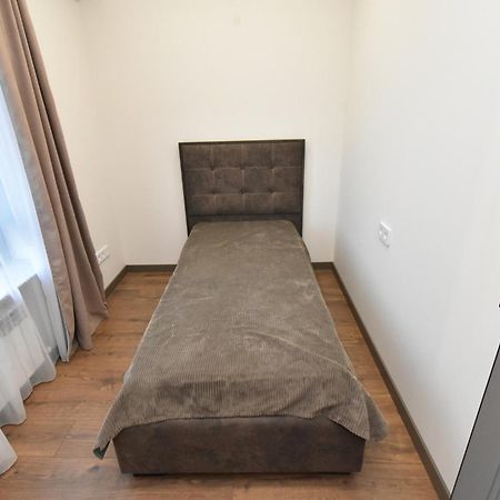 Beautiful Apartment Near The Republic Square Erevan Exterior foto