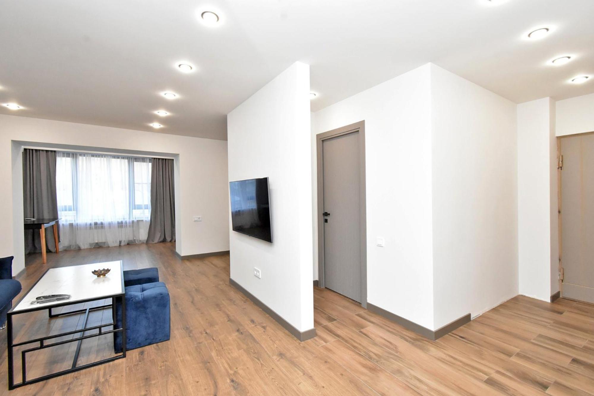Beautiful Apartment Near The Republic Square Erevan Exterior foto